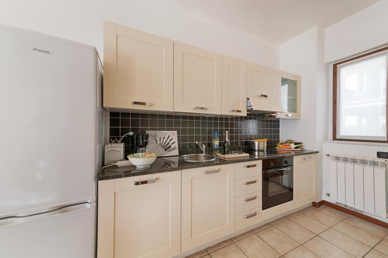 2-Bedroom Lakeview Apartment At The Lake Acquaseria المظهر الخارجي الصورة